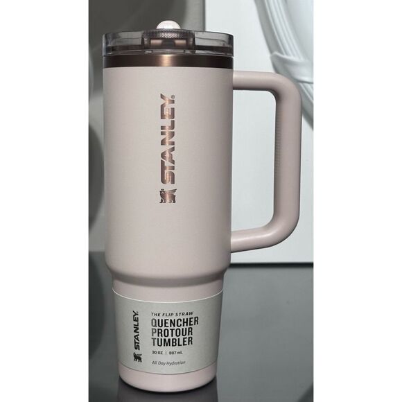 STANLEY QUENCHER PROTOUR FLIP STRAW TUMBLER | 30 OZ, GILDED SUGAR - Picture 1 of 4